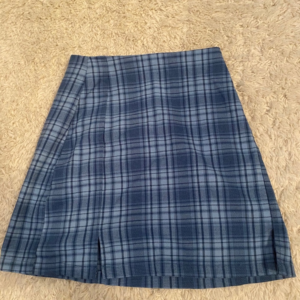 worn a few times but super cute
